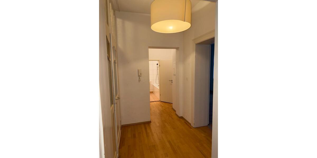 Charmante 3 Zimmer - Altbauwohnung mit Balkon 3 zimmer