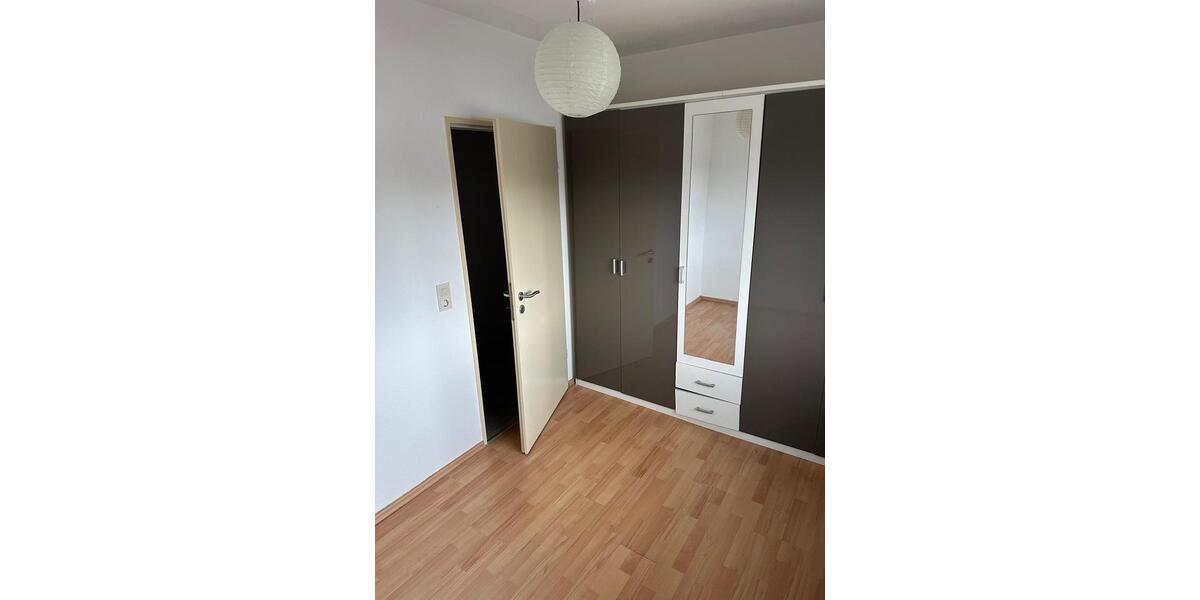 Etagenwohnung Bonn Dransdorf - 3 Zimmer, 84 m&sup2;, 1.100&euro; | Angebot:25429087