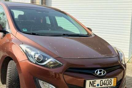 Hyundai i30 105.000 km 5.800 € Grevenbroich 41517