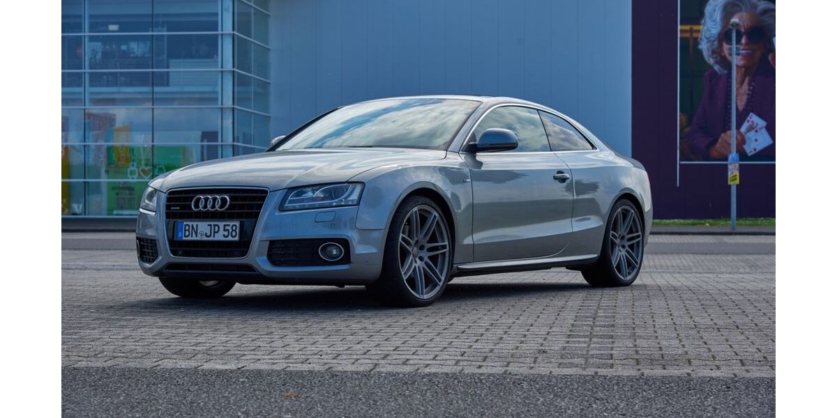 Audi A5 256.500 km 9.800 &euro; Bonn 53111