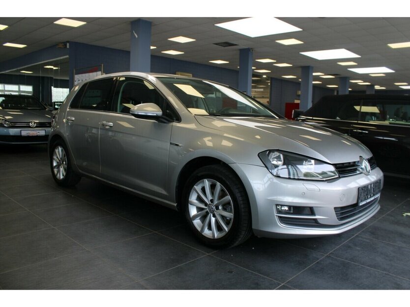 VW Golf 1.2 TSI BlueMotion Lounge 95.780 km 11.980 € Euskirchen 53881