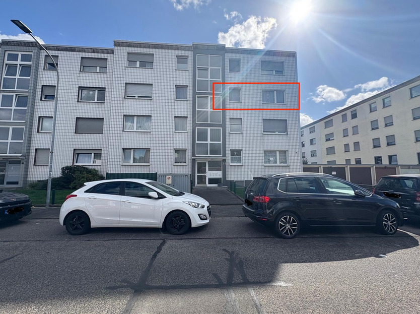 Schöne 3-Zimmer-Wohnung mit Keller und Loggia in Sindorf