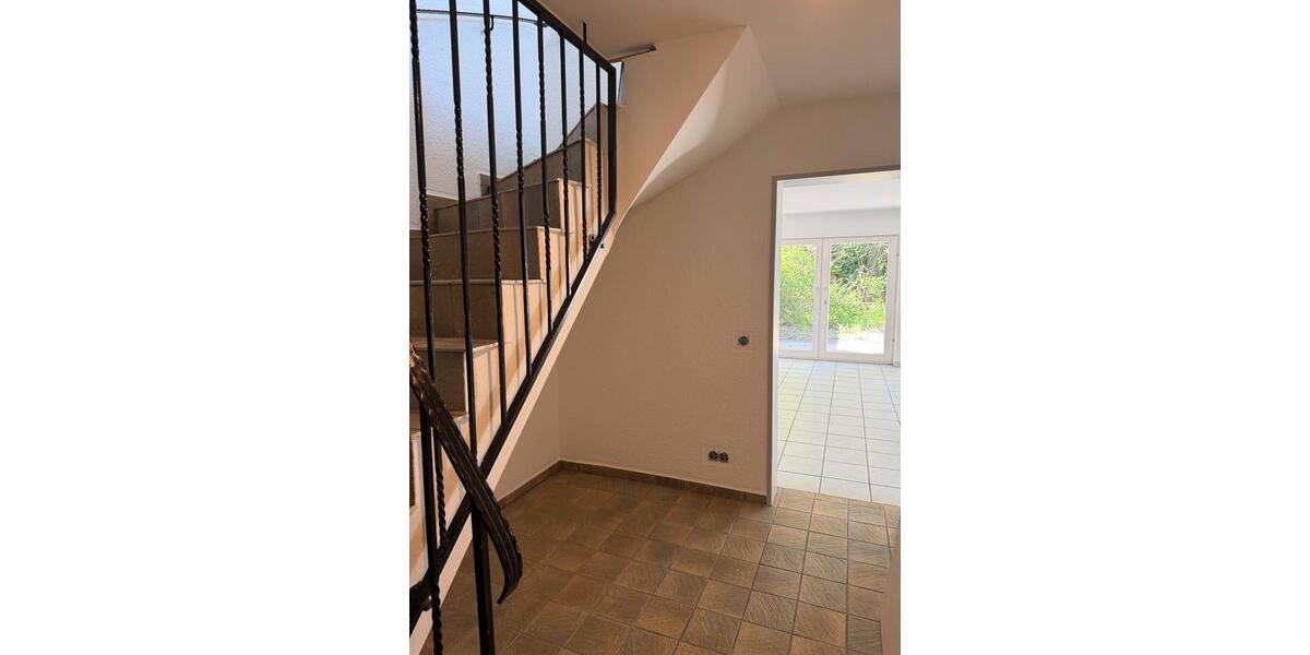 Doppelhaushälfte Bergisch Gladbach Paffrath - 5 Zimmer, 195 m&sup2;, 2.300&euro; | Angebot:26322264