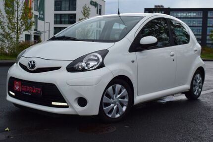 Toyota Aygo (X) 115.000 km 4.100 € Köln (Ostheim) 51107