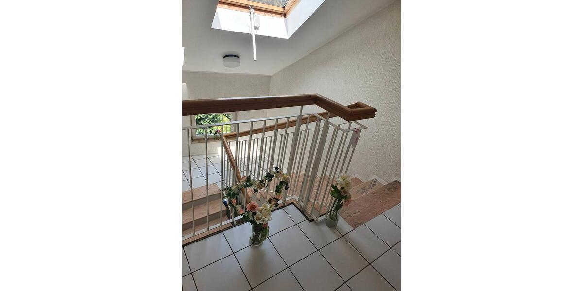 Gemütliche Dachgeschosswohung in zentraler Lage von Solingen- Wald 2 zimmer