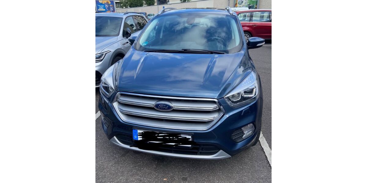Ford Kuga 81.116 km 12.000 &euro; Köln 50667