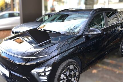 Hyundai KONA 13.944 km 32.990 € Köln 51145