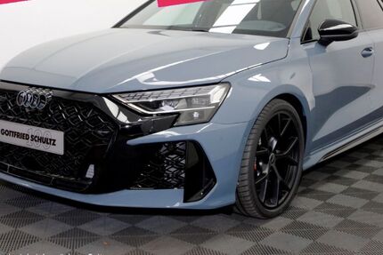 Audi RS3 1.500 km 72.680 &euro; Solingen 42653