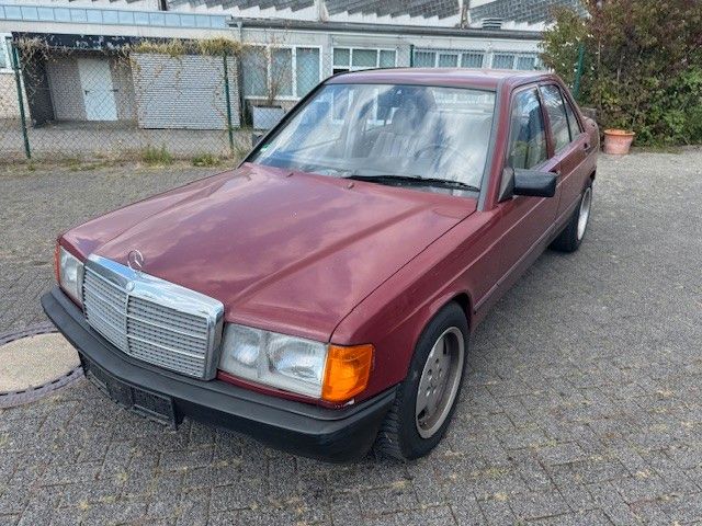 Mercedes-Benz 190 141.296 km 2.490 € Erftstadt 50374