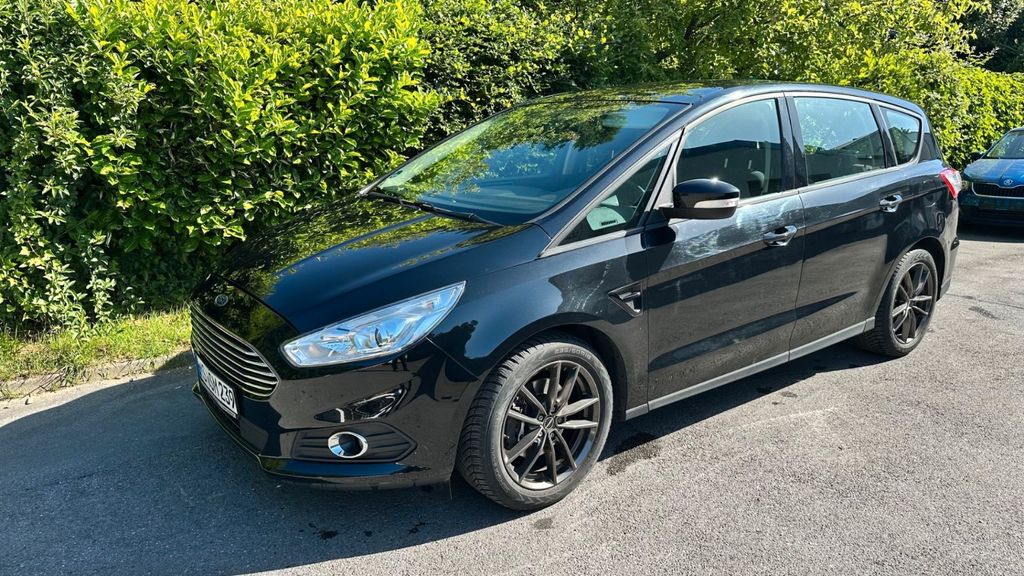 Ford S-Max 149.000 km 8.900 &euro; Haan 42781