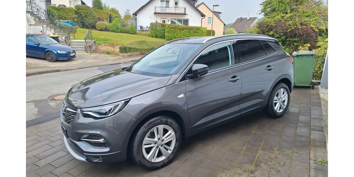 Opel Grandland (X) 32.000 km 14.900 &euro; Overath 51491