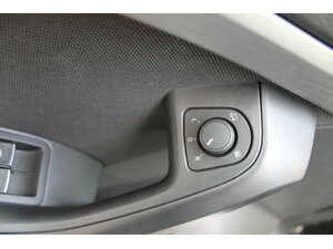 Seat Ateca FR 1,5 TSi DSG Navi AHK Standh LED 12.000 km 33.490 &euro; Bonn 53225