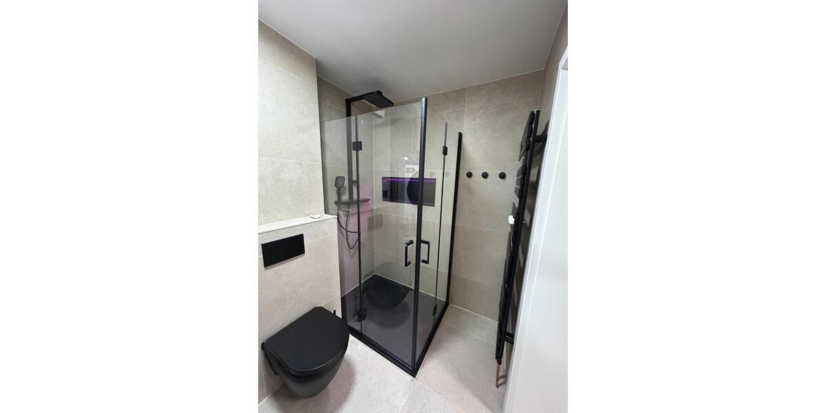 Dachgeschoßwohnung Bonn Gronau - 1 Zimmer, 22 m&sup2;, 670&euro; | Angebot:25312293