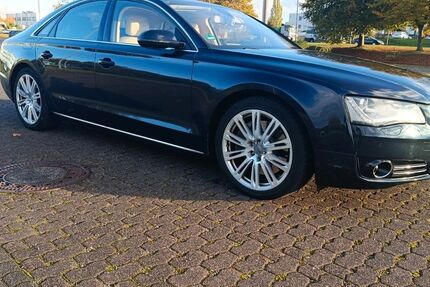 Audi A8 237.000 km 22.500 € Burscheid 51399