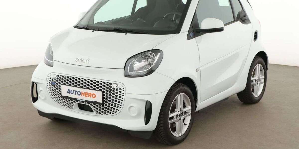 Smart forTwo 24.819 km 13.390 &euro; Köln 50739