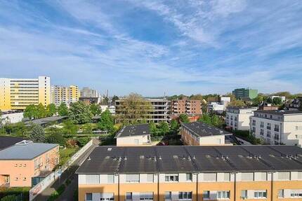 Gepflegte, 3-Zimmer-Wohnung mit Balkon und Aufzug inkl. Tiefgaragenstellplatz