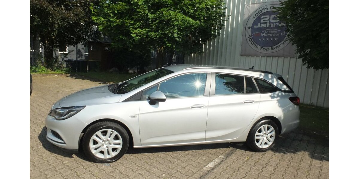Opel Astra NAVI EINPARKHILFE ALLWETTERREIFEN EURO 6 99.278 km 8.995 &euro; Köln 50858