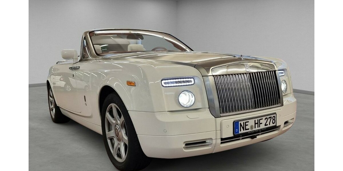 Rolls Royce Phantom Drophead Bespoke Spezial 21.800 km 195.000 &euro; HAAN 42781