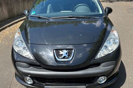 Peugeot 207 93.000 km 2.800 &euro; Bonn 53225