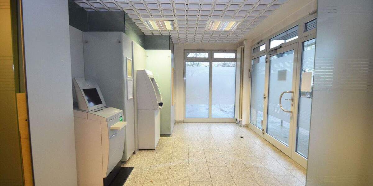 Gewerbeobjekt Wesseling - 2 Zimmer, 71 m&sup2;, 860&euro; | Angebot:25709874