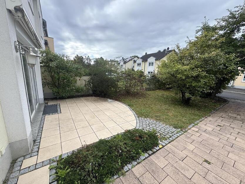 1- Jahresvermietung - Vollständig möbliertes Einfamilienhaus mit Garten und hochwertiger Austattung!