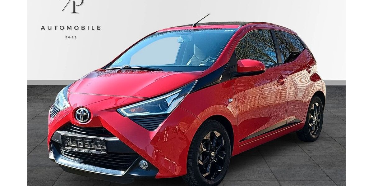 Toyota Aygo (X) 58.447 km 8.300 &euro; Troisdorf 53840