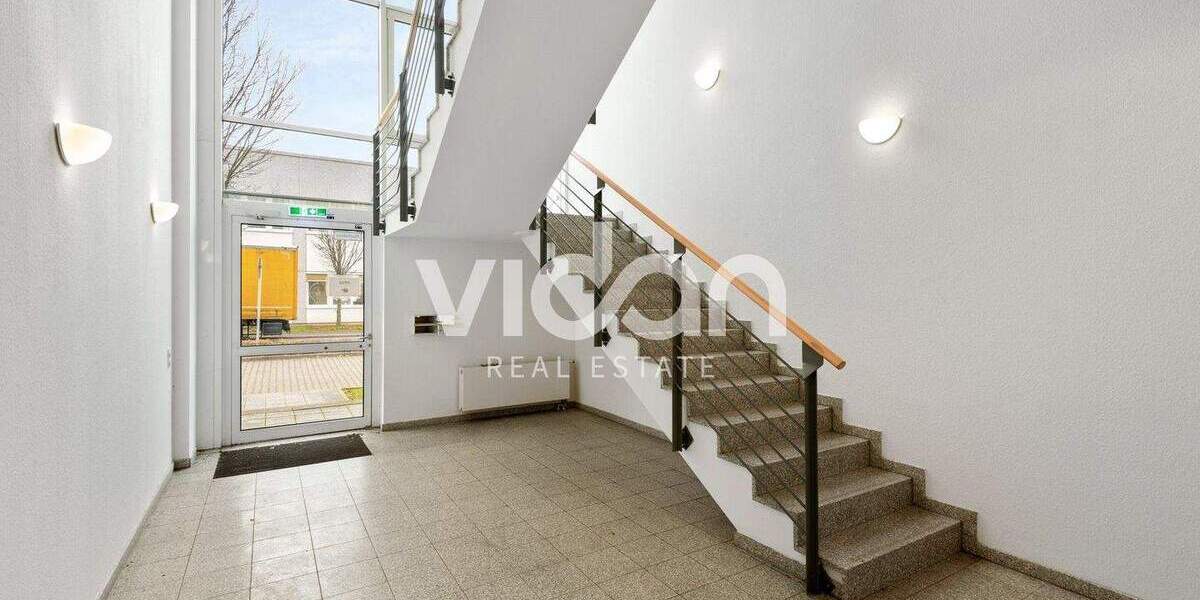 HALLE | BÜRO | STELLPLÄTZE | VIDAN REAL ESTATE zimmer