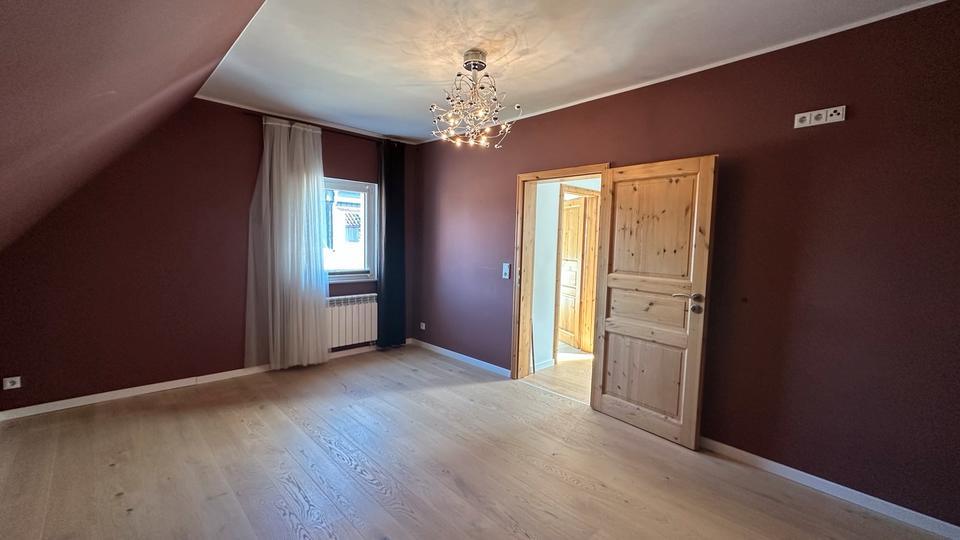 Einfamilienhaus Bornheim - 6 Zimmer, 146 m&sup2;, 690.000&euro; | Angebot:26342980