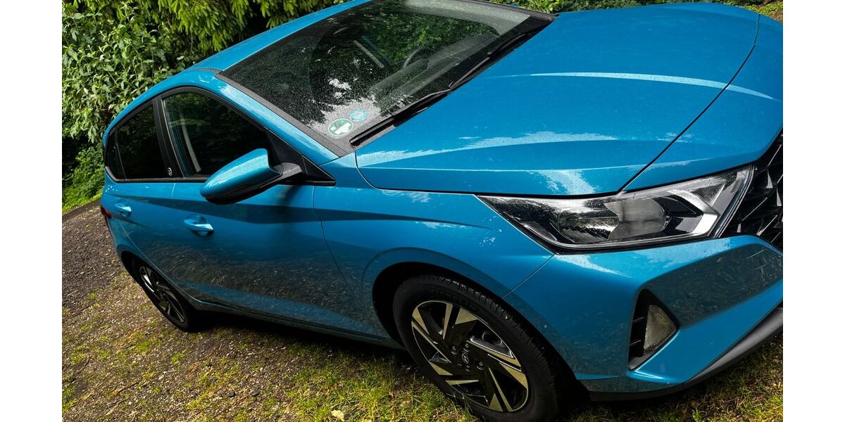 Hyundai i20 26.800 km 15.000 € Köln 50767