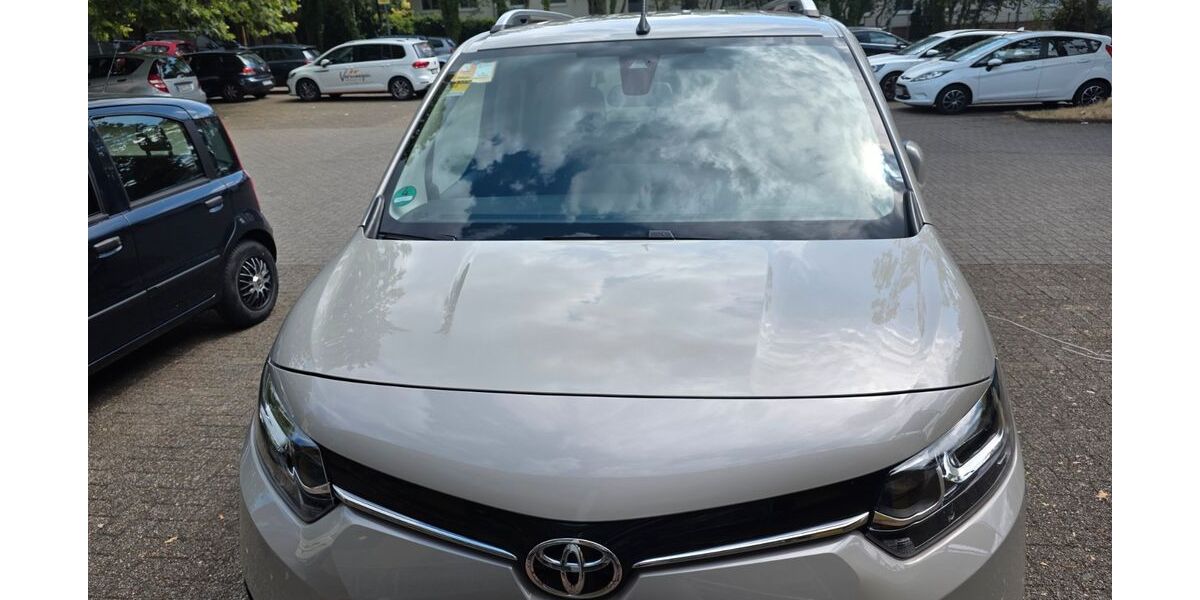 Toyota Proace City 80.000 km 18.500 &euro; solingen 42719