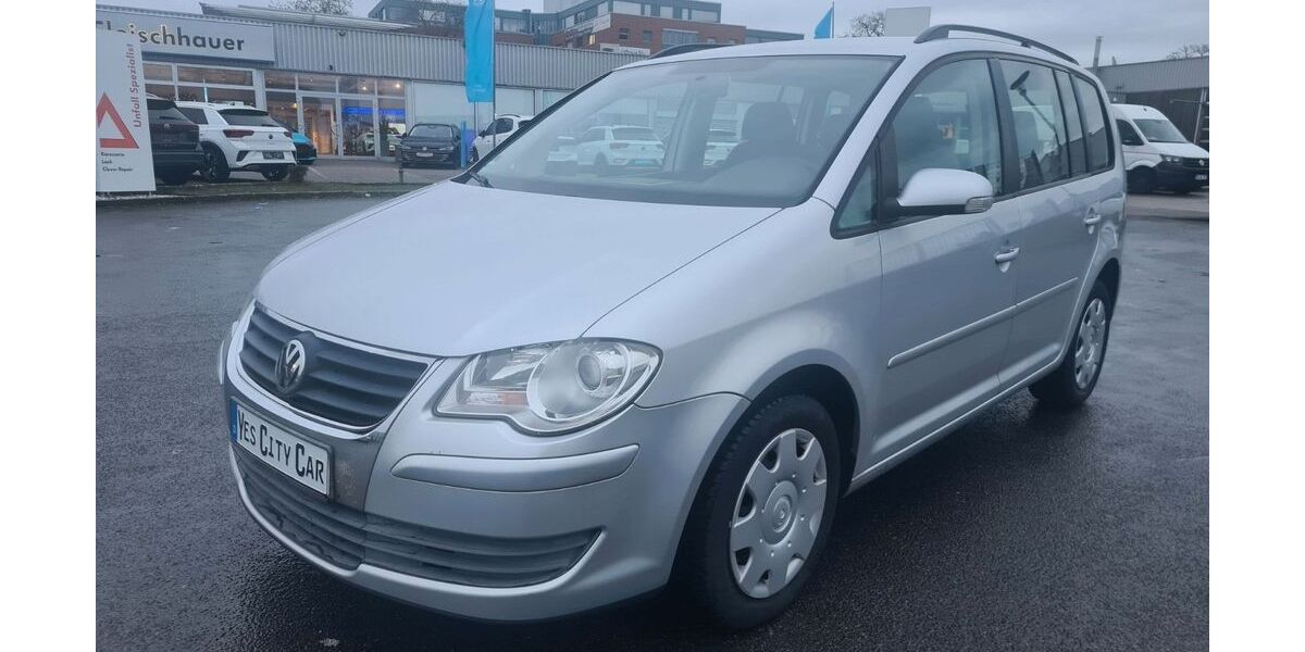 VW Touran 162.630 km 6.299 € Köln 51145