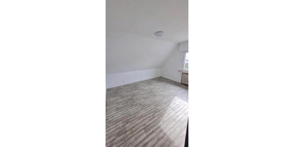 Etagenwohnung Troisdorf Bergheim - 3 Zimmer, 57 m&sup2;, 900&euro; | Angebot:26024005