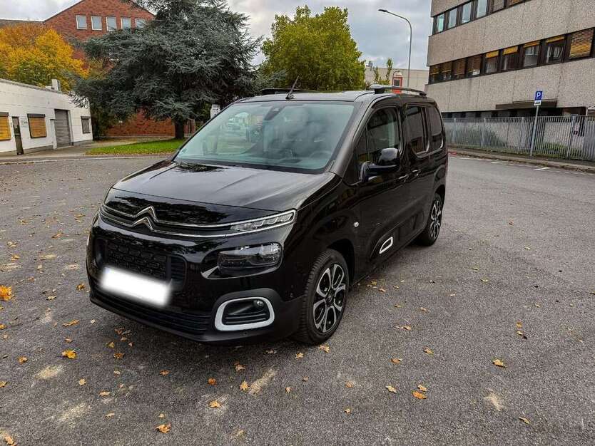 Citroen Berlingo 33.288 km 24.690 € Hilden 40721