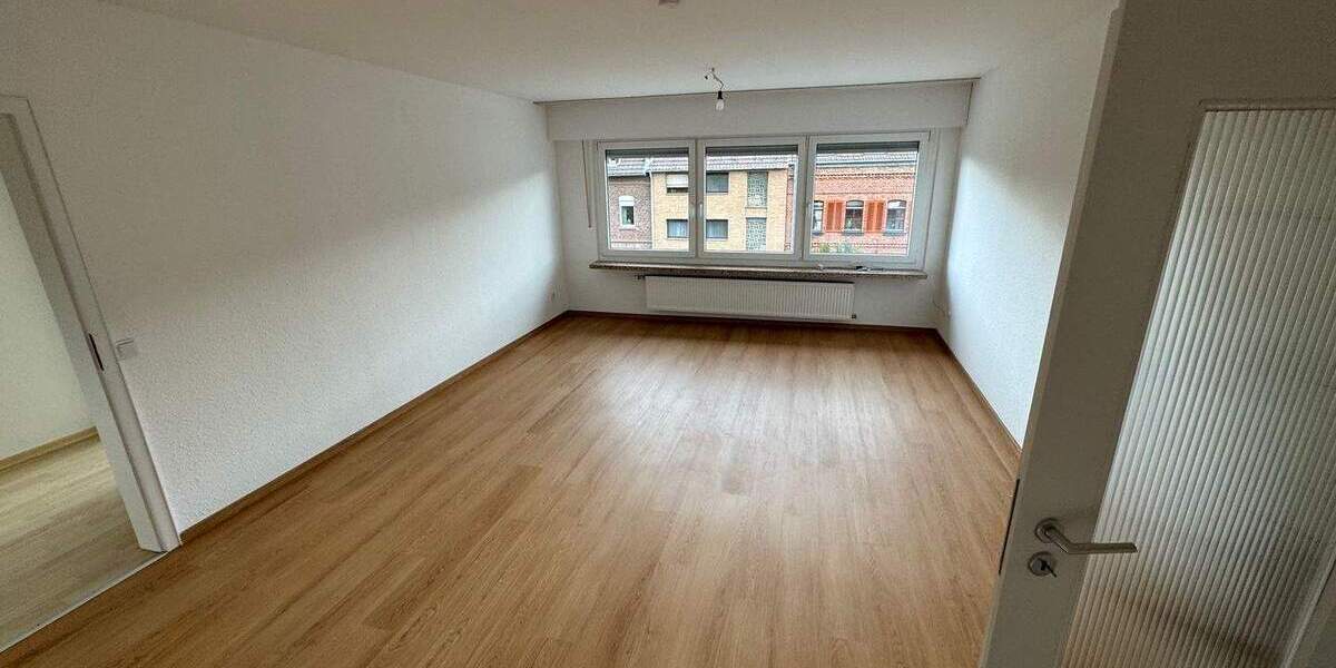 Etagenwohnung Brühl Pingsdorf - 3 Zimmer, 84 m&sup2;, 1.000&euro; | Angebot:23824241