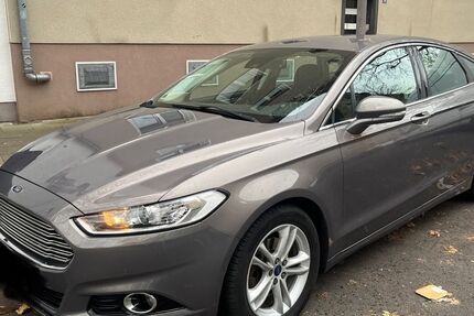 Ford Mondeo 111.000 km 12.800 € Köln 50827