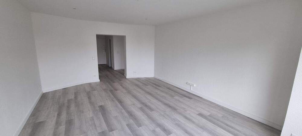 ELEGANTE + RENOVIERTE 2-Zimmer-Wohnung in DÜSSELDORF - FRIEDRICHSTADT