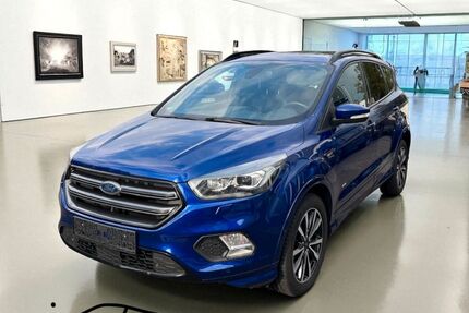 Ford Kuga 149.000 km 15.400 € Bonn OT Pützchen 53229