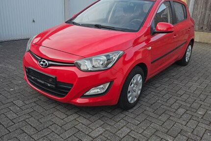 Hyundai i20 79.500 km 4.200 &euro; Hilden 40724