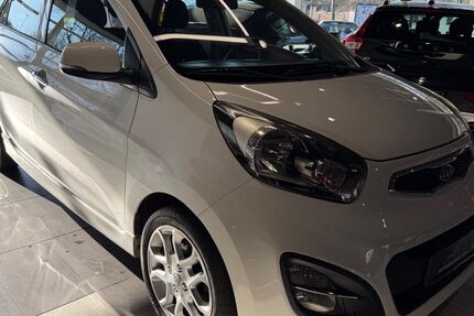 Kia Picanto 122.000 km 3.950 € Köln 51103