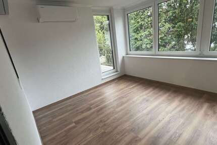 Wohnung Köln Wahnheide - 5 Zimmer, 100 m&sup2;, 1.410&euro; | Angebot:26862859