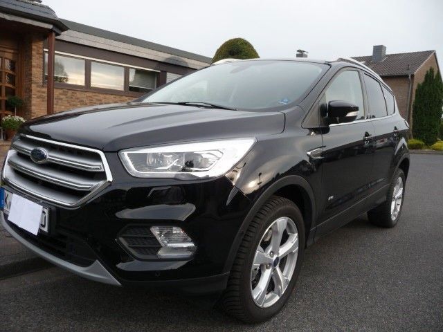 Ford Kuga 70.000 km 18.400 € Koeln 50859