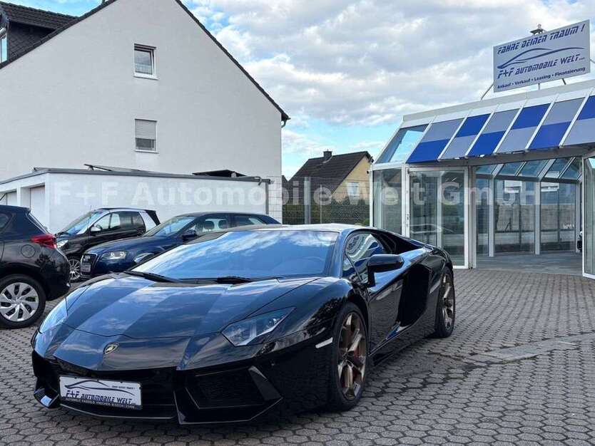 Lamborghini Aventador 32.600 km 279.990 € Zülpich 53909
