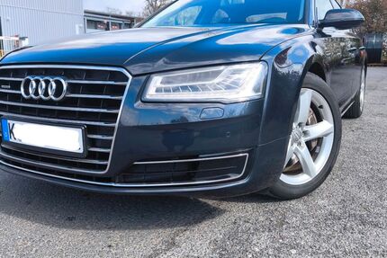 Audi A8 311.000 km 15.999 &euro; Köln 51145