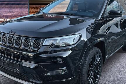 Jeep Compass 27.785 km 26.900 € Burscheid 51399