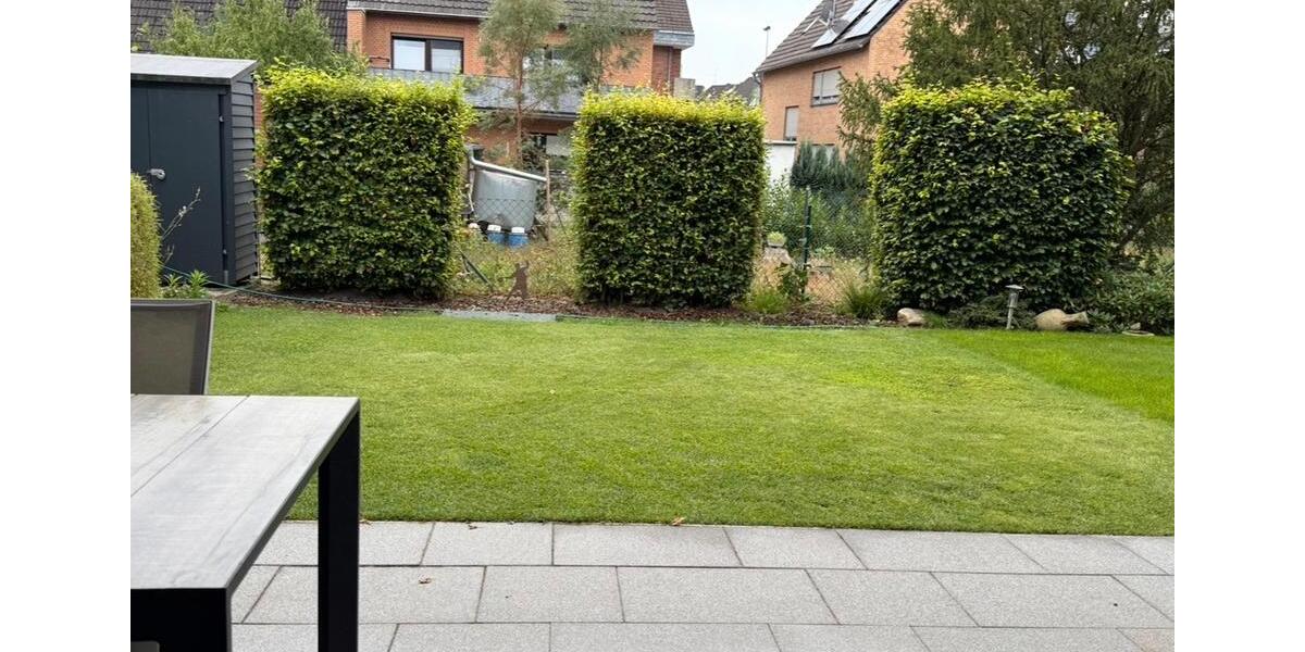 Moderne, barrierefreie EG-Wohnung mit Garten, EBK & Doppelgarage 3 zimmer