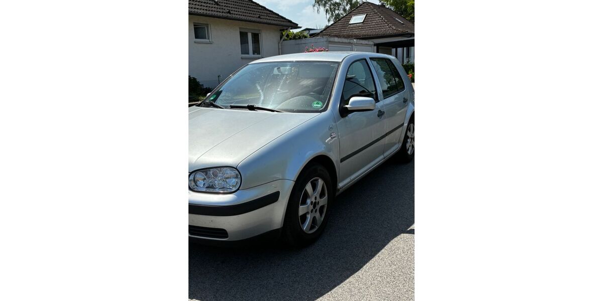 VW Golf 225.000 km 1.100 &euro; Sankt Augustin 53757