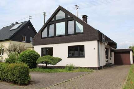 Haus zum Mieten in Sankt Augustin 1.500 € 168 m²