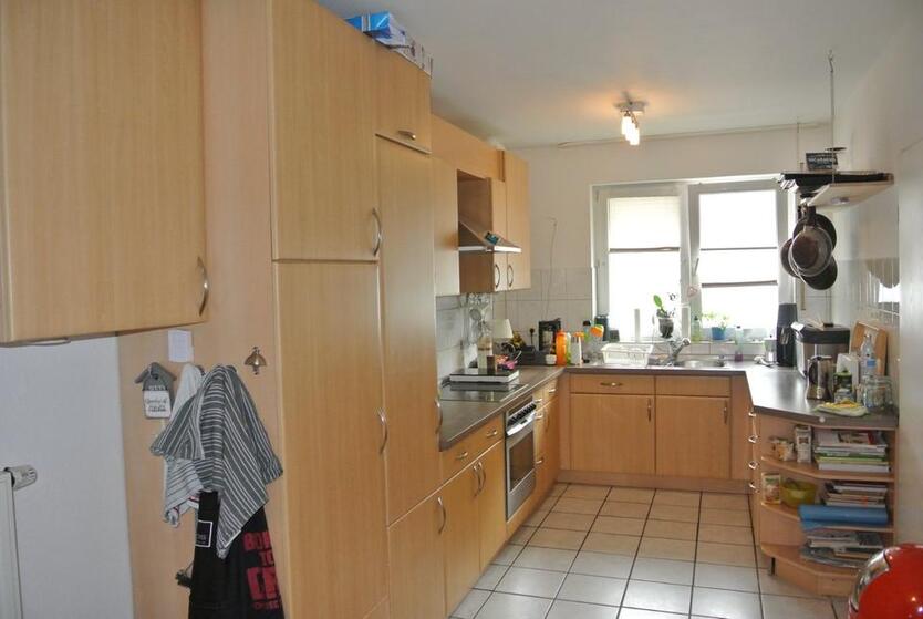 **Großzügiges Reihenhaus mit Garten und Garage in ruhiger Lage von Leverkusen Steinbüchel**
