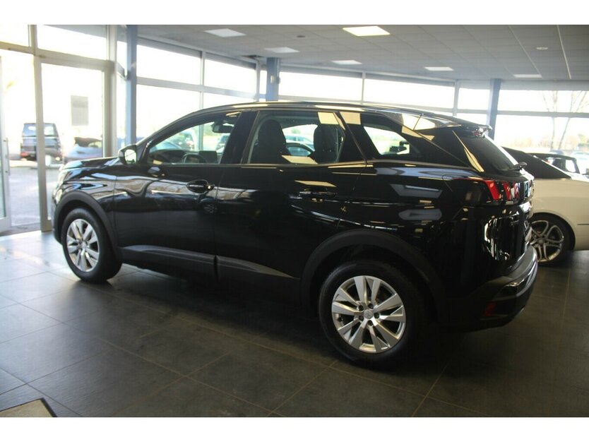 Peugeot 3008 PureTech 130 Stop&Start Crossway 39.028 km 14.980 € Euskirchen 53881