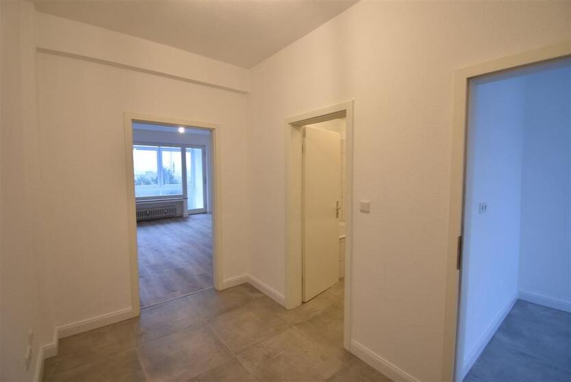 RENOVIERT! Apartment mit Balkon & Wintergarten zu vermieten zimmer